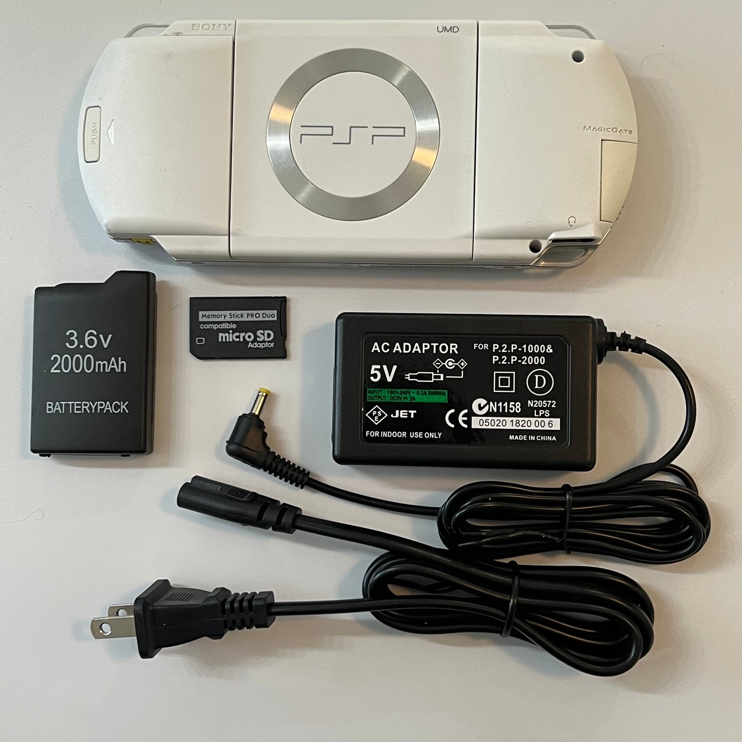 White Sony PSP 1000 Bundle