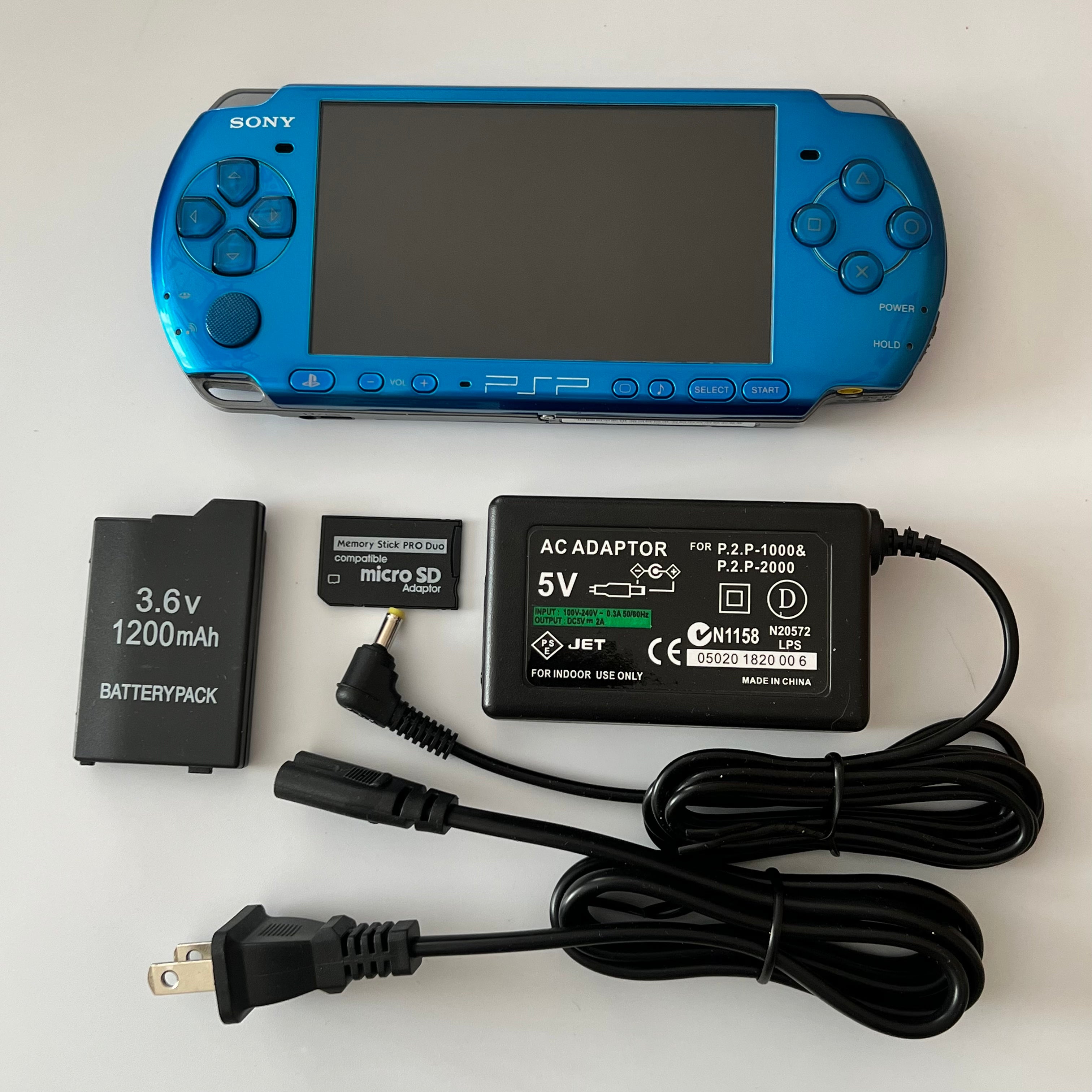 Sony PSP shops 3000 Blue Bundle 4GB Memory Card