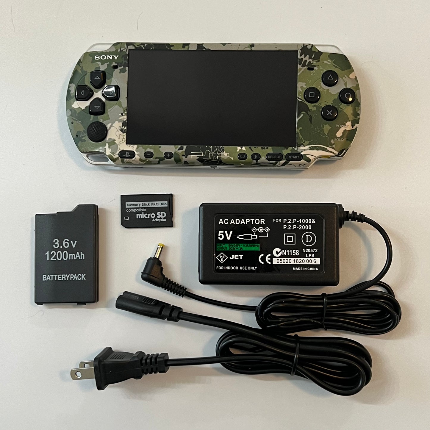 Metal Gear Solid Peace Walker Sony PSP 3000 Bundle