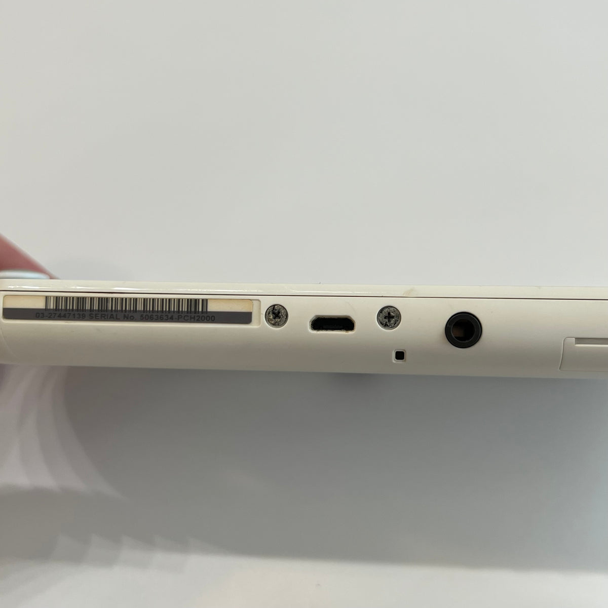 White Sony PS Vita 2000 System