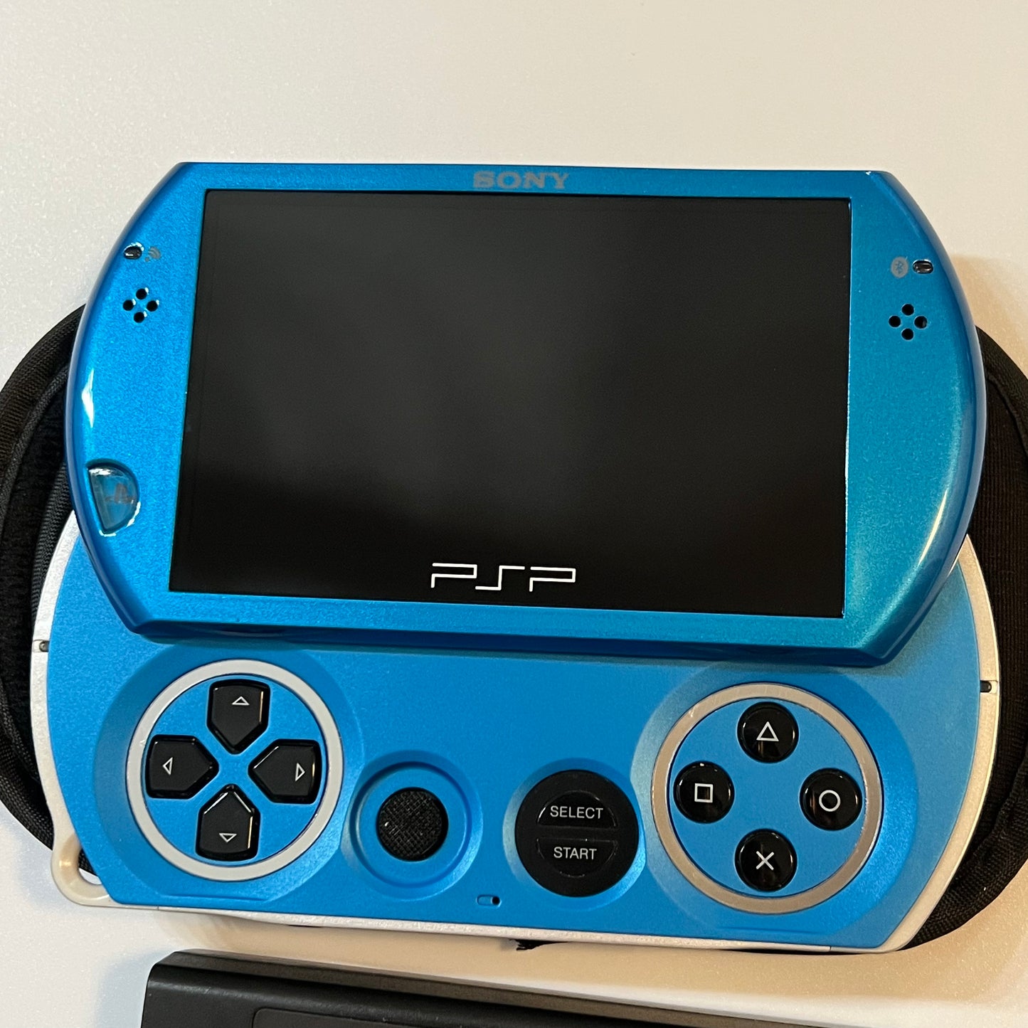 Black / Blue Sony PSP Go System